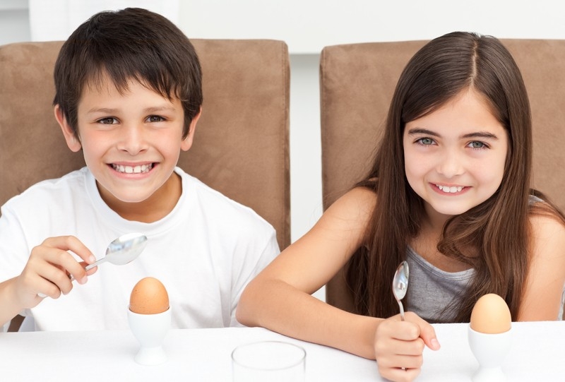 Silniejsze AZS u dzieci - dłuższa alergia na jajka i mleko?