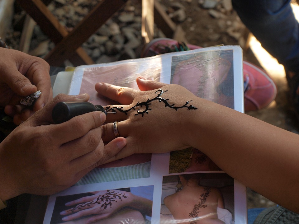 tatuaże z henny