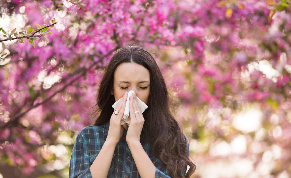 Jak sobie radzić z alergia sezonową